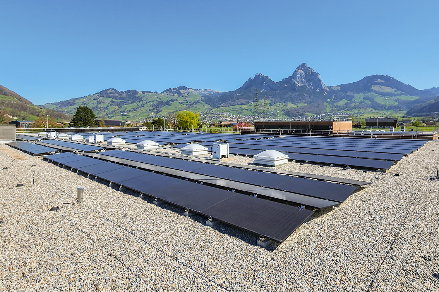 Betschart_AG-Elektroinstallationen-Photovaltikanlagen